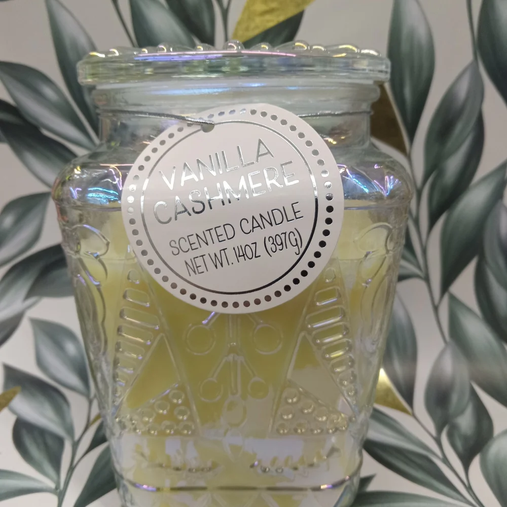 Vanilla Cashmere Scented Candle - Cream